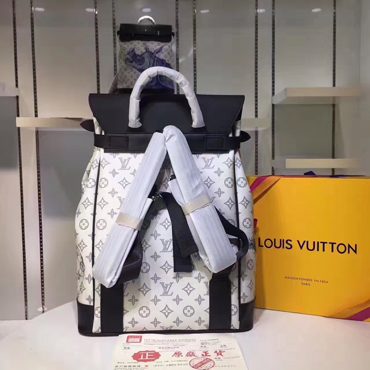 国际大牌奢侈品低价特卖 全部都是工厂货 超低价