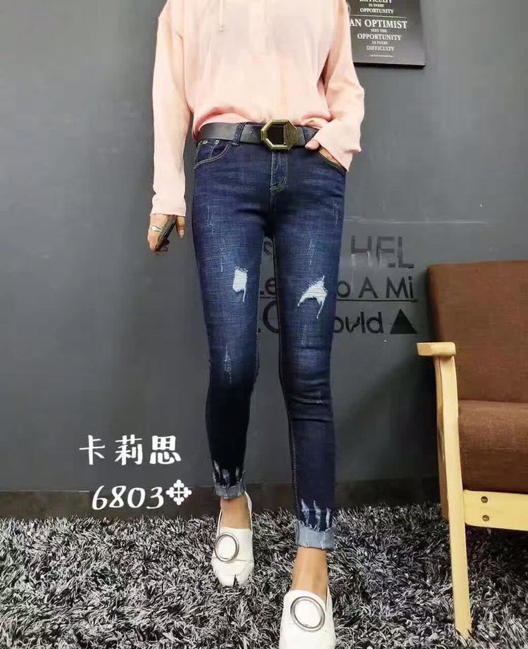 批发市场 薄利多销 精品女装