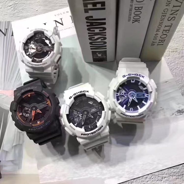 卖的都是些潮牌 鞋子手表包包 耳机 衣服