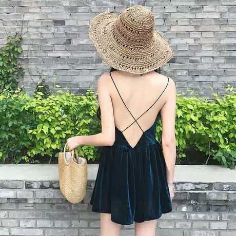 各类女装 鞋包 学生用品 正品美瞳 口红小样 诚招代理
