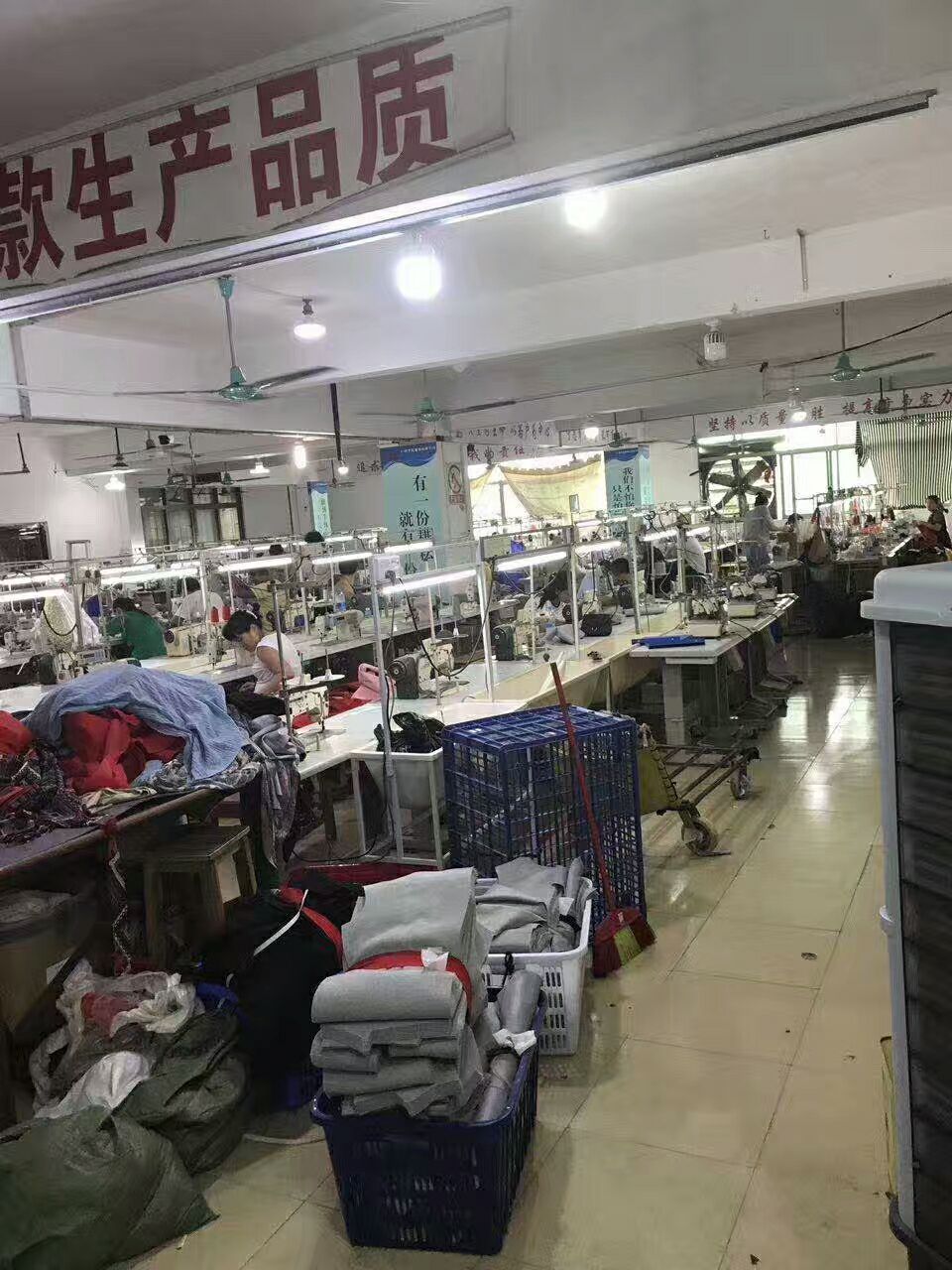 女装厂家一手货源 工厂价 招免费代理  一件代发