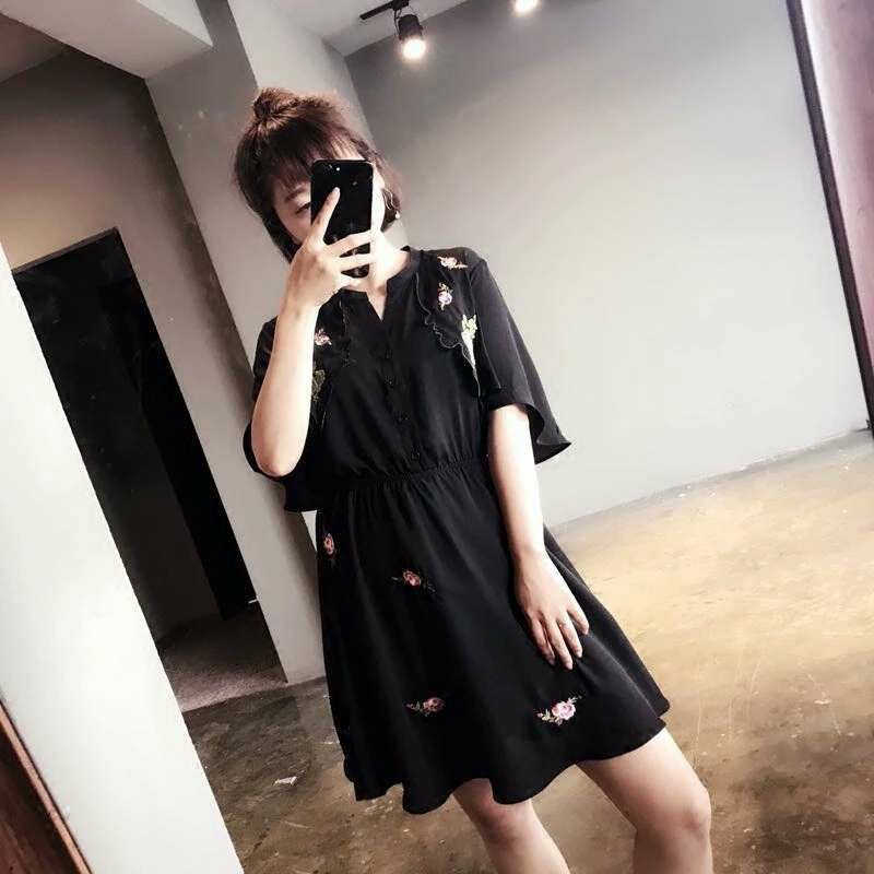 可乐妈咪美衣铺 各种美衣 价格优惠