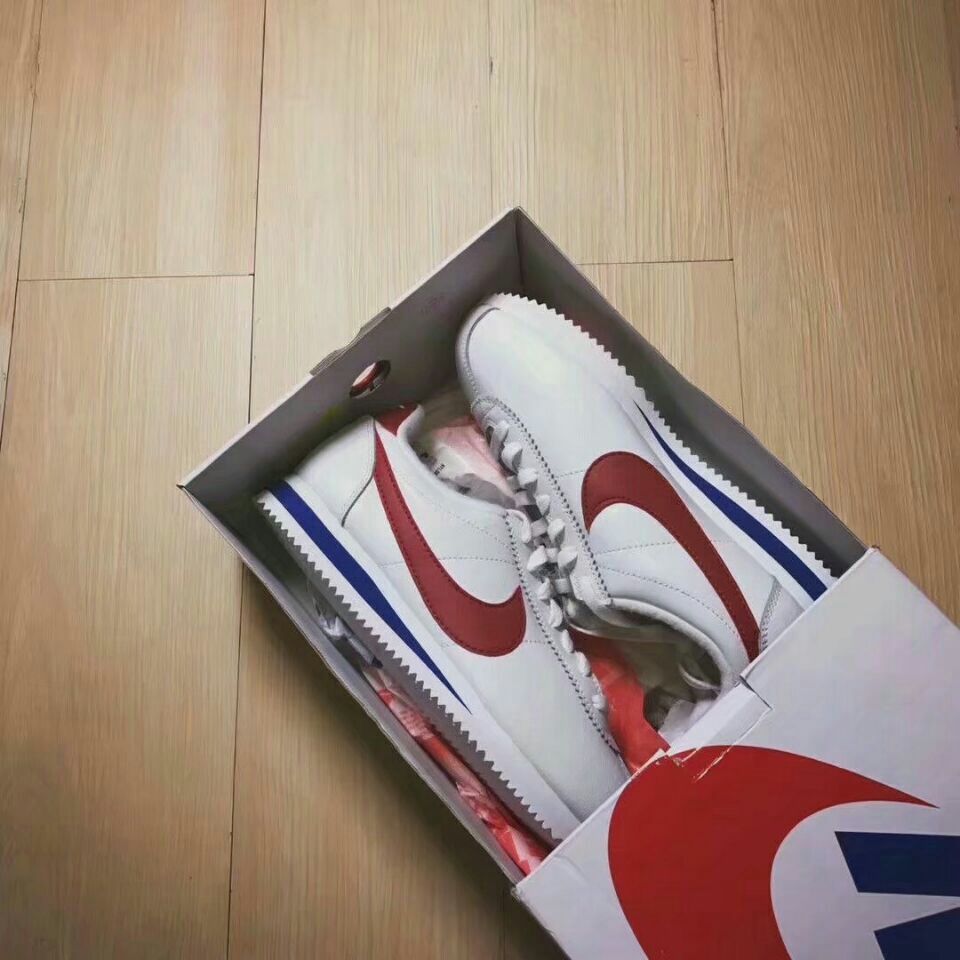 阿迪耐克各种潮牌一手货源招代理