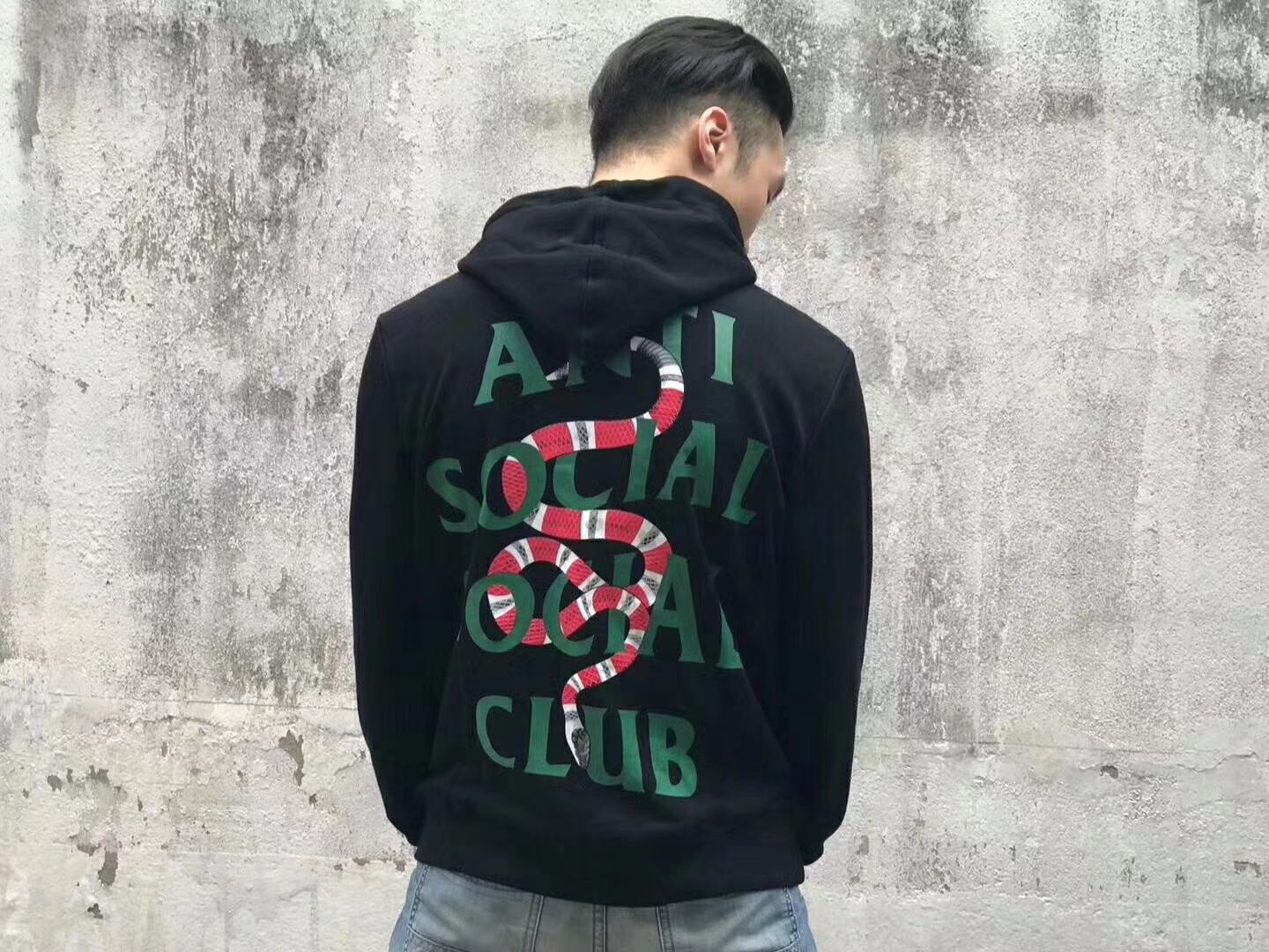 潮牌衣服 鞋子 想赚钱更想交友