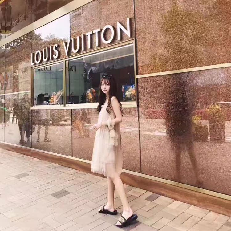 安娜工作室 主营包包 衣服 鞋子 等各种爆款 招诚意代理