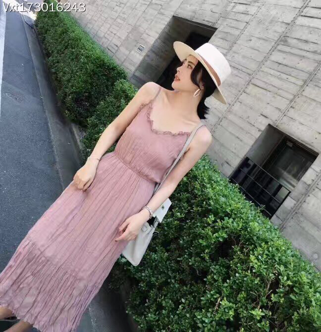 爆款女装，每天实时更新款，视频实拍，质量看得见