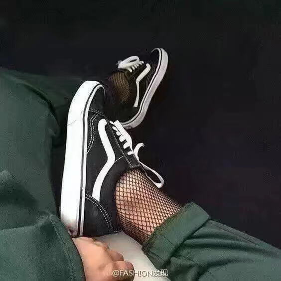 Vans 阿迪  Supreme 卫衣 情侣 各类潮衣潮服潮鞋