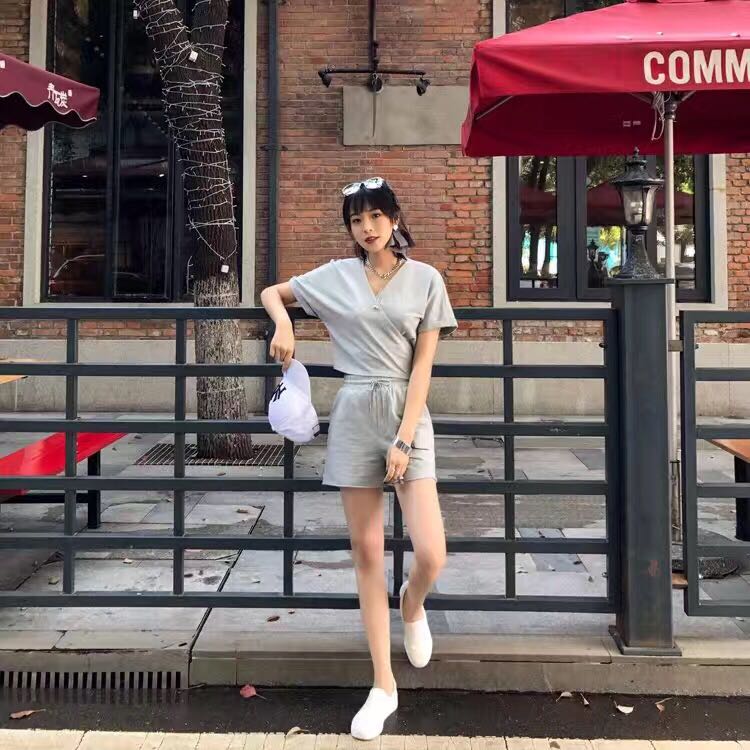 Lala定制服饰 只有懒女人 没有丑女人