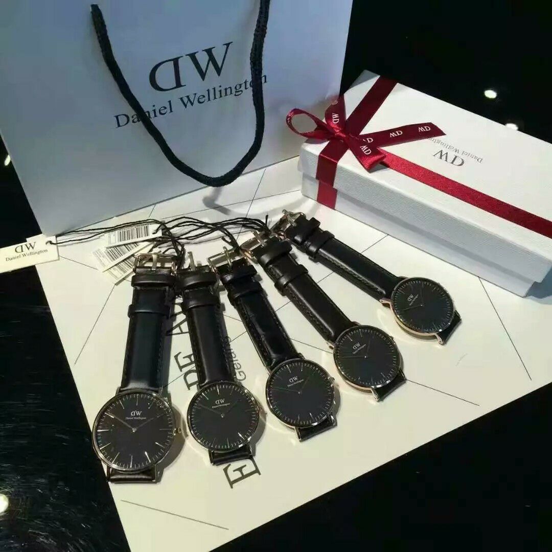 出售各种潮鞋潮衣各类周边潮品