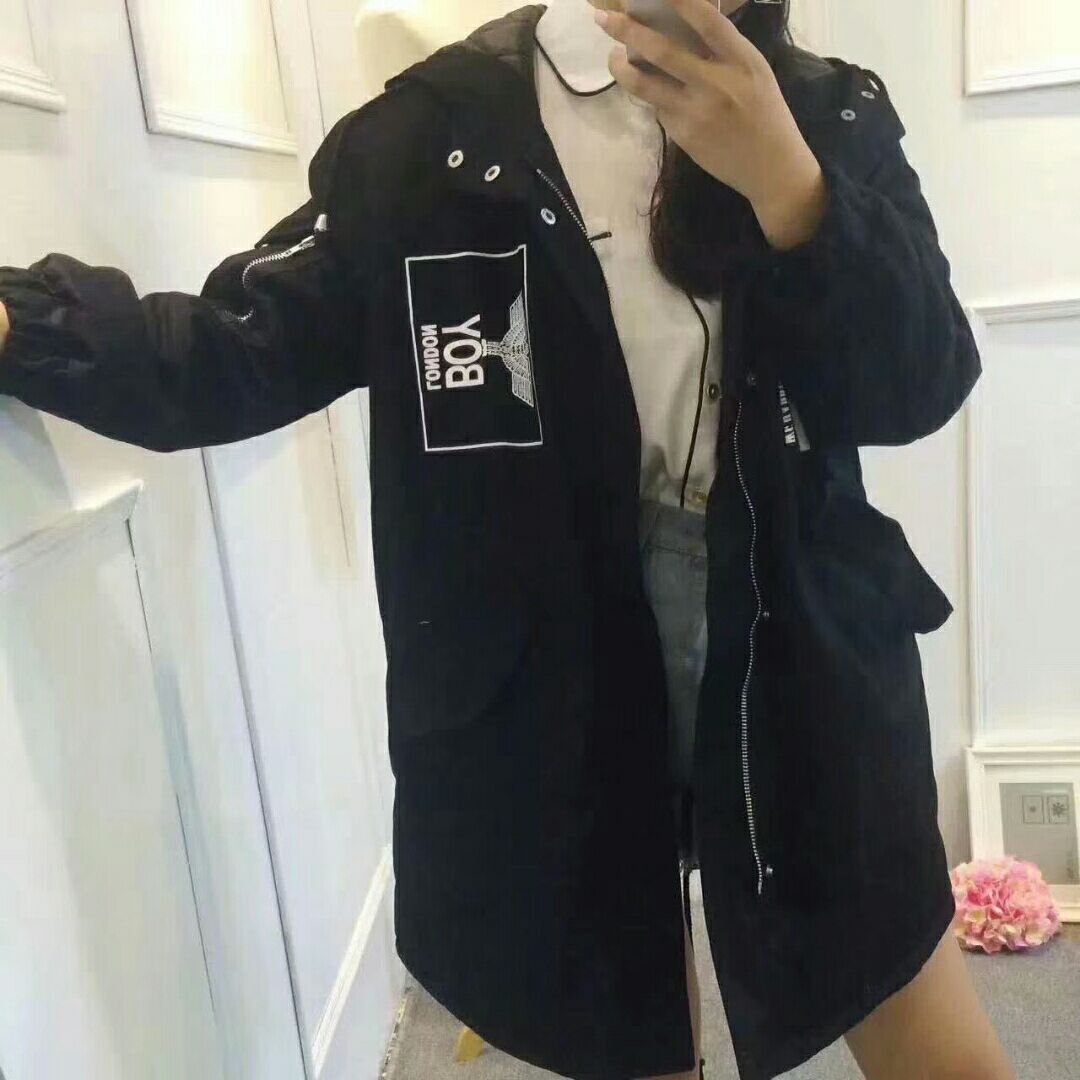 衣身难忘服装店 大牌服装货源 当季潮流款 拿图问价