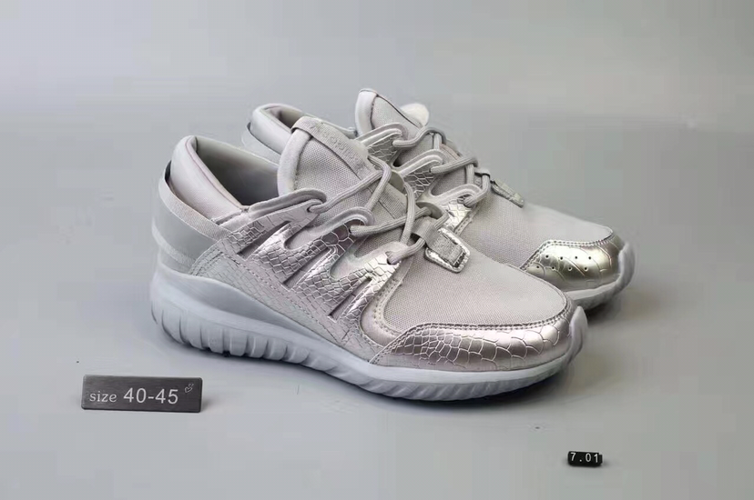 潮牌工厂店 衣服鞋子应有尽有 免费招代理