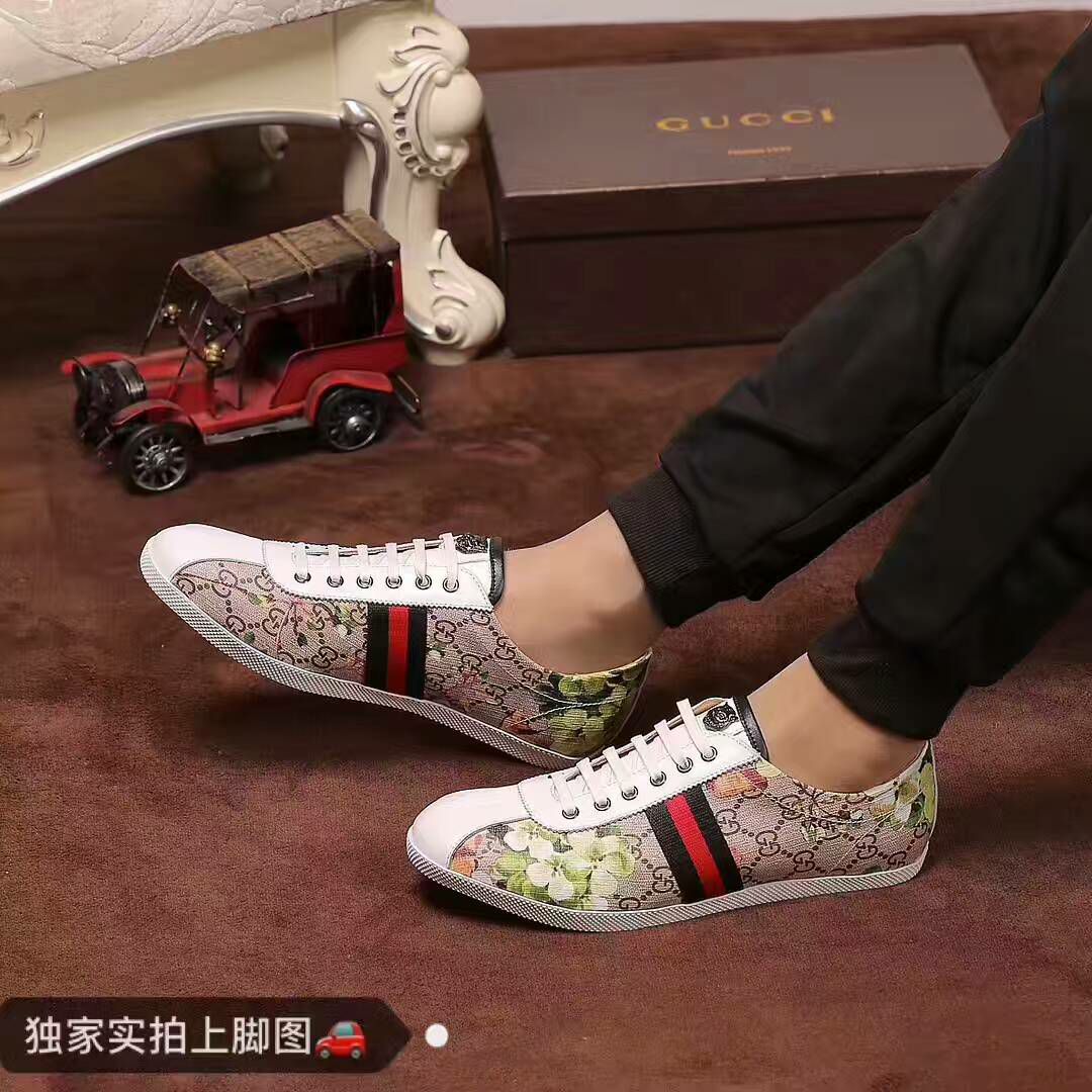 社会哥男装男鞋，一手货源，实体加盟，主打微商路线，诚招代理