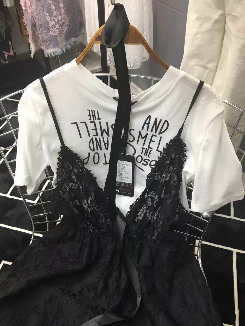 女装工厂招代理 只要你想来不怕你不会