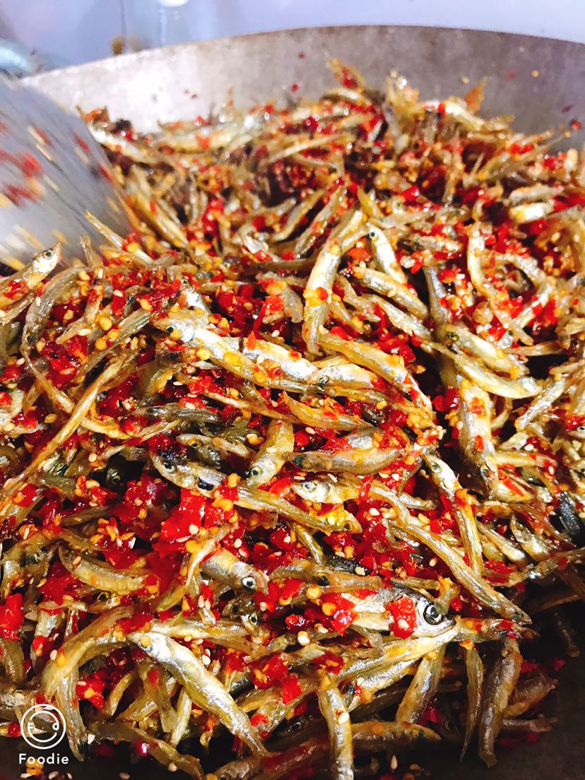 各类小吃美食诚招代理，发发广告就能赚钱