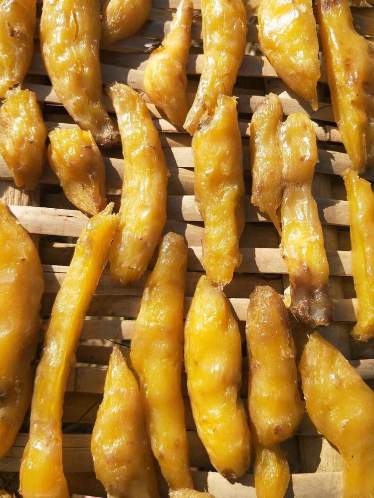 农村自晒番薯干，大量现货，可批发，可零售