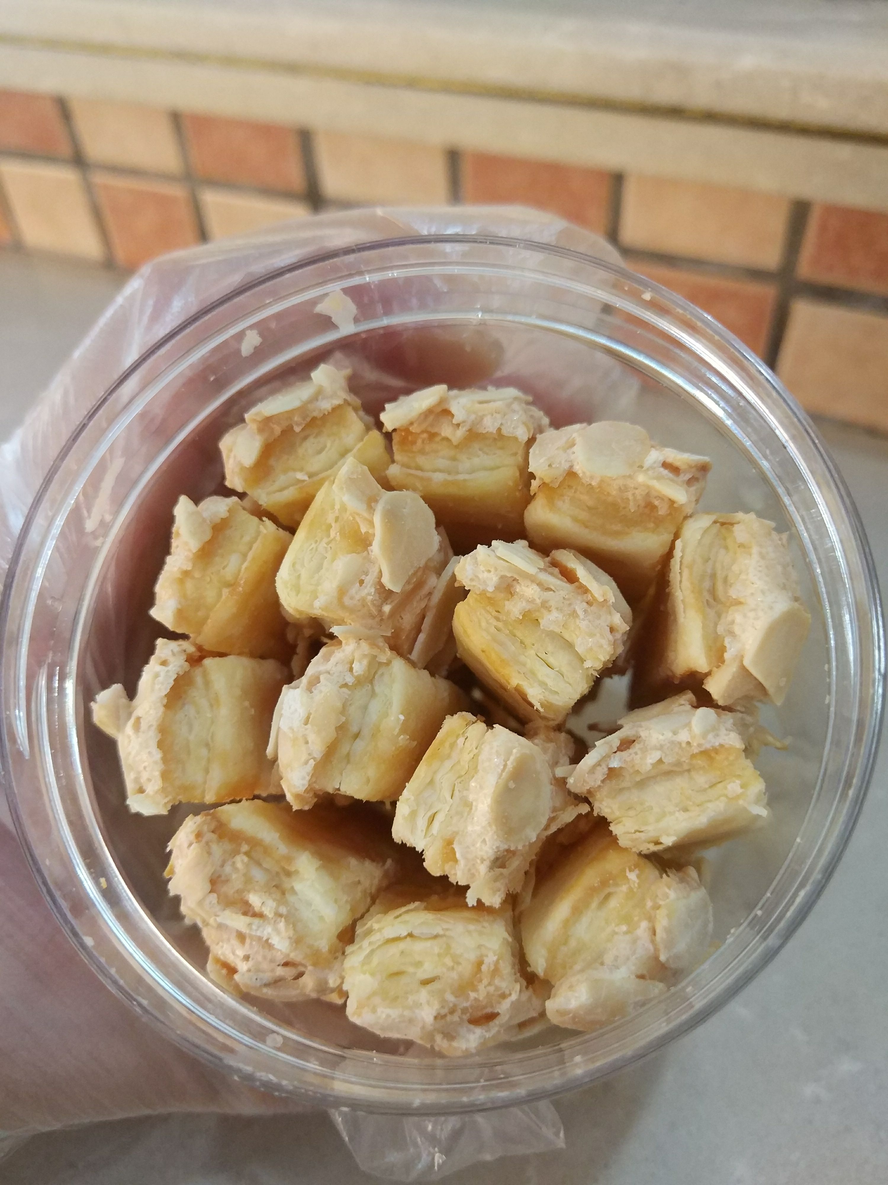 纯自己制作各饼干，零售批发，请大家多多支持