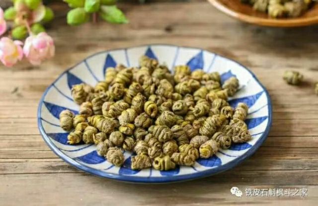 铁皮石斛，有实体店，方便随时发货打包直发，没有中间商