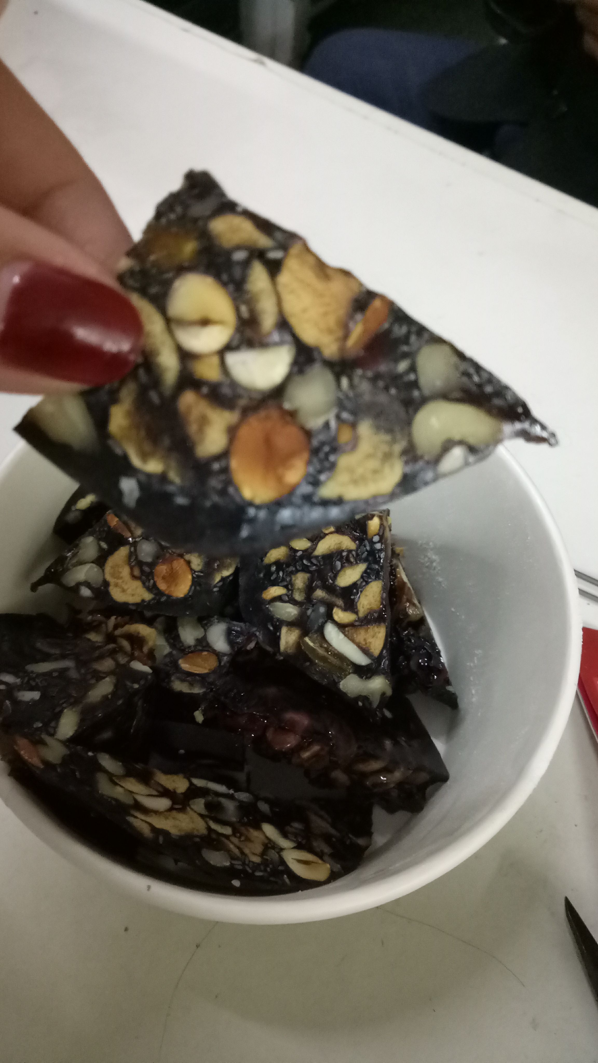 纯手工阿胶糕，不含添加剂，真材实料看的见！