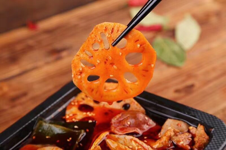 自煮小火锅、冷串串方便，美味！期待你的加入