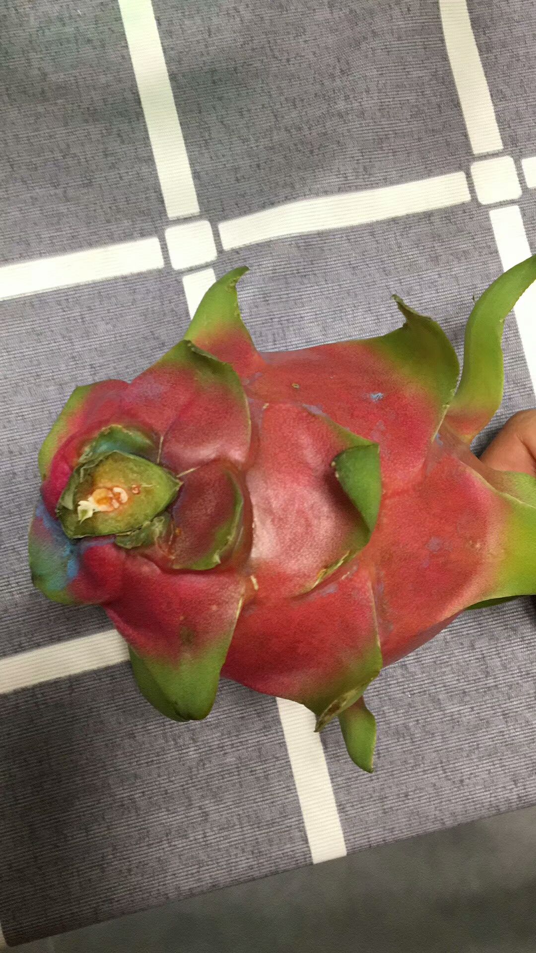 莉莉产地直发生鲜水果