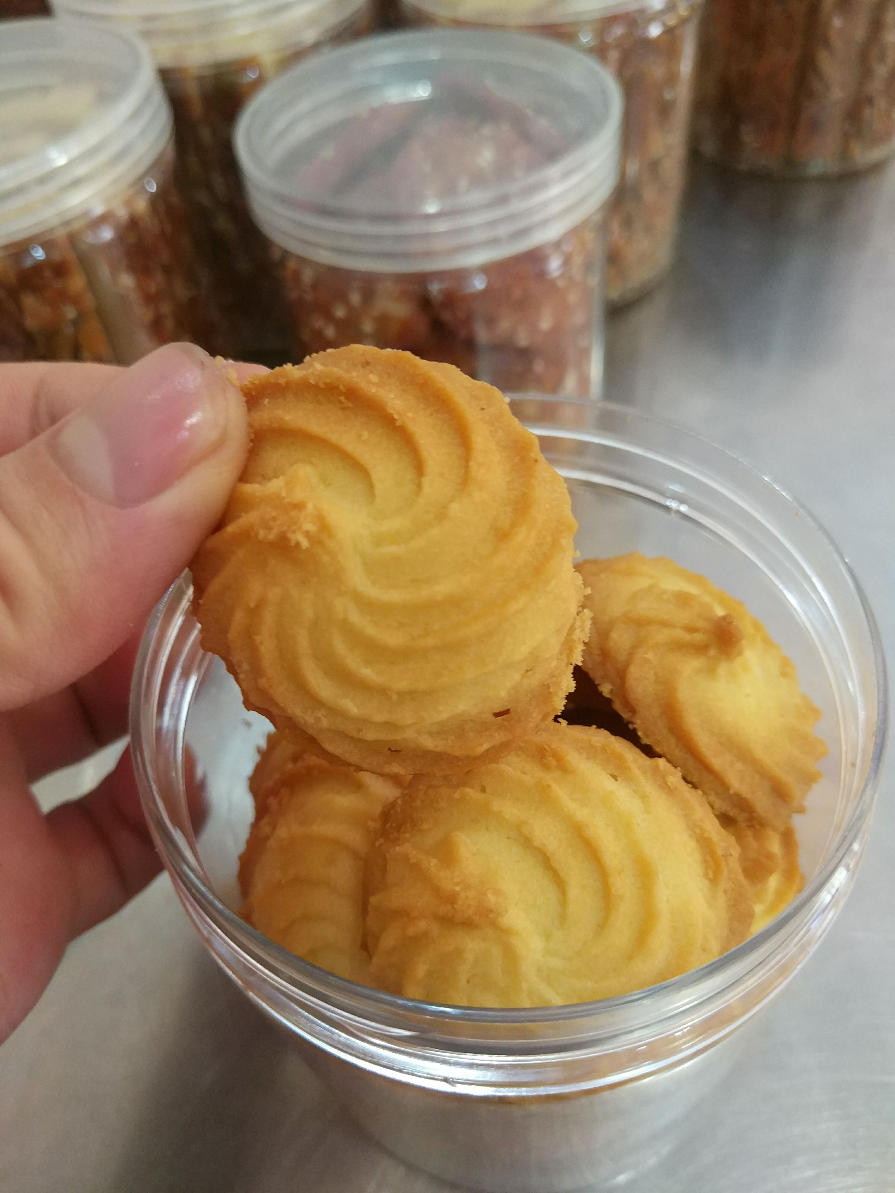纯自己制作各饼干，零售批发，请大家多多支持