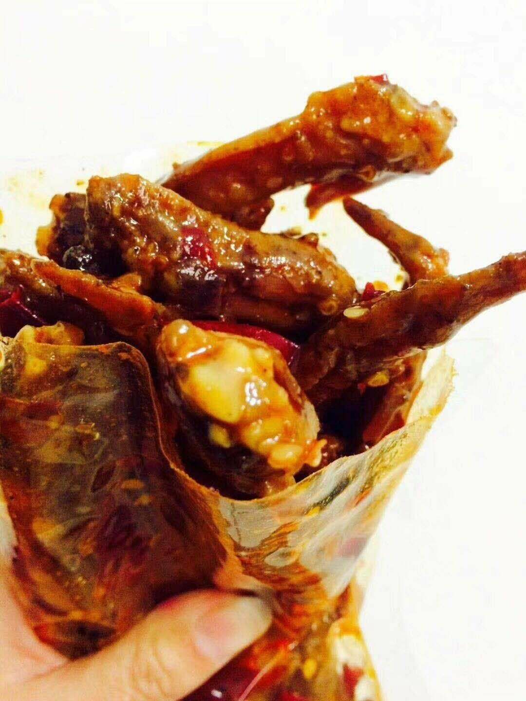 麻辣冷吃，手工糖，自煮火锅，舌尖上的美味，给你不一样的体验！