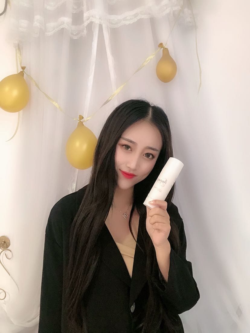 粉瑟。微澜国际。