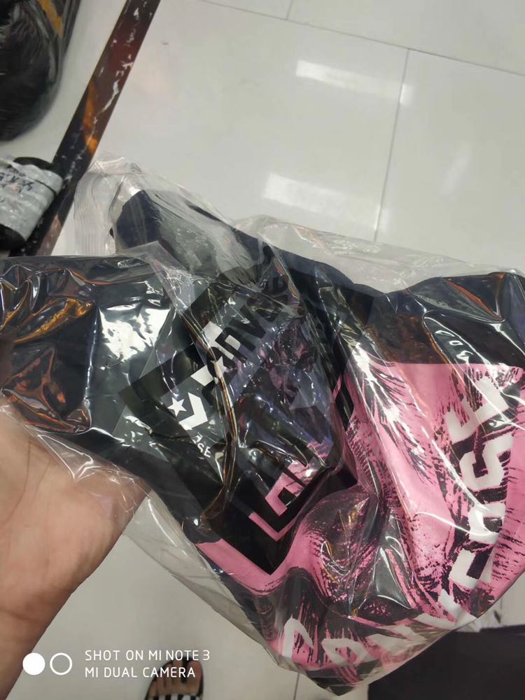 广州十三行伊伊潮牌代发 工厂直销 售后无忧