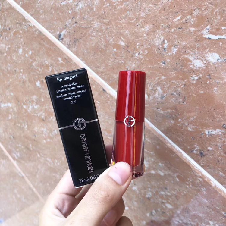 超低价大牌彩妆（0元做代理）厂家一手货源