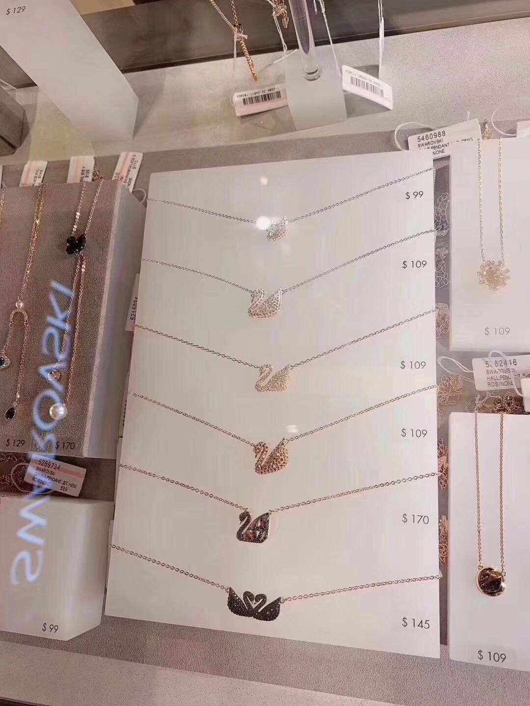 日韩代购化妆品，饰品，香水，服装...等等所有的爆品都可带回
