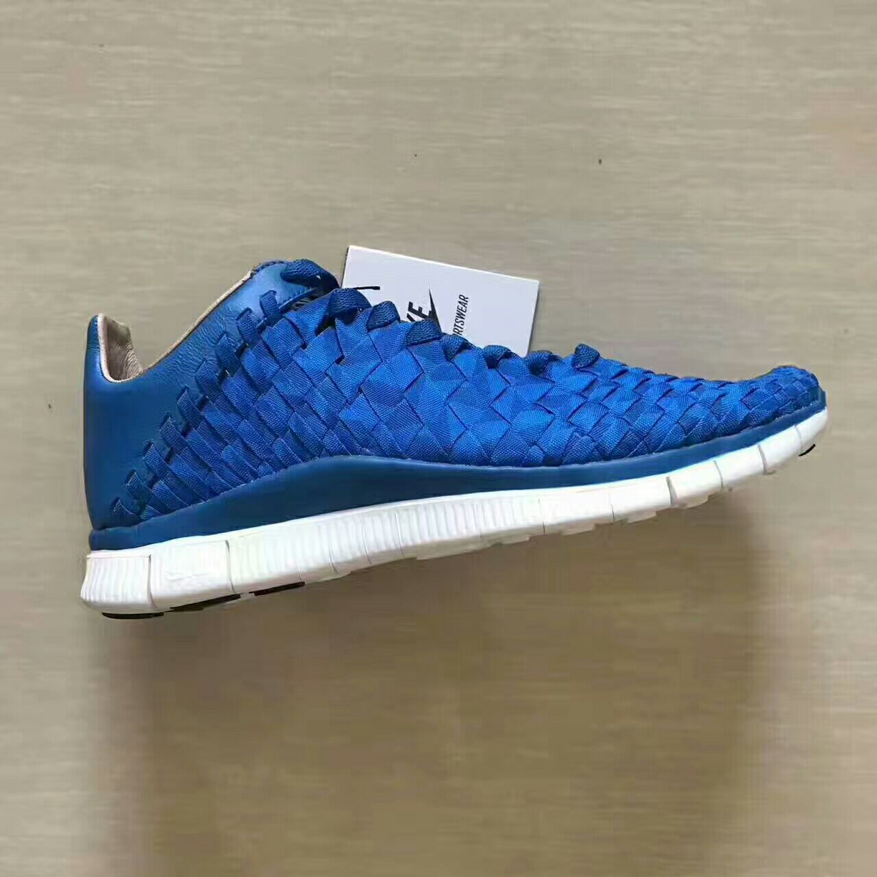 阿迪达斯 nike各种潮流品牌 招代理加盟