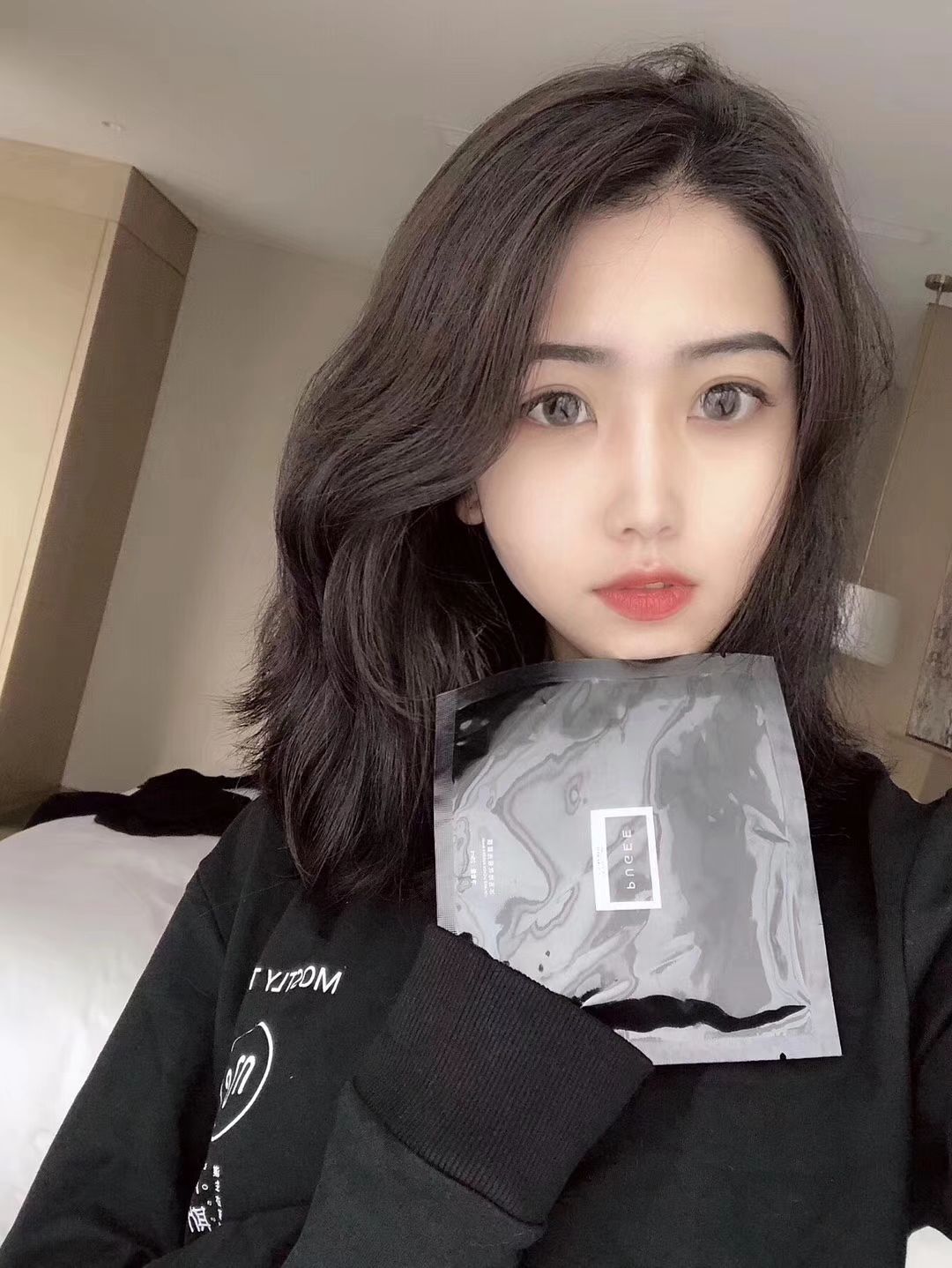 一款强力修复屏障肌肤，极速补水的面膜