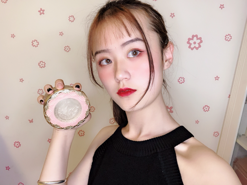 粉瑟。微澜国际。