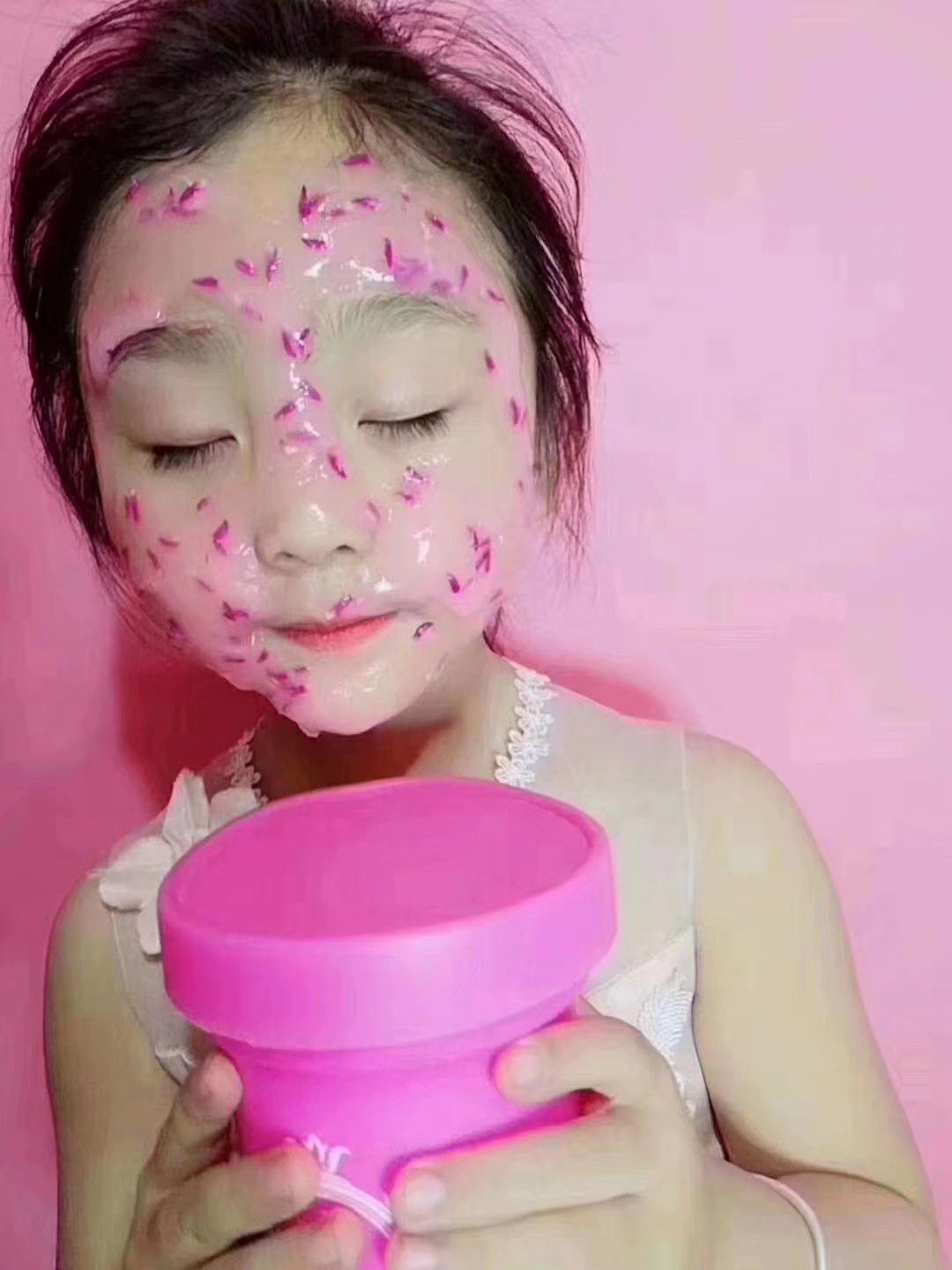 冰亦花瓣面膜 一款神奇的面膜赚钱 改变命运