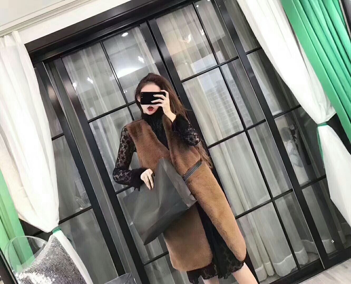 高端品质服装批发 欢迎代理