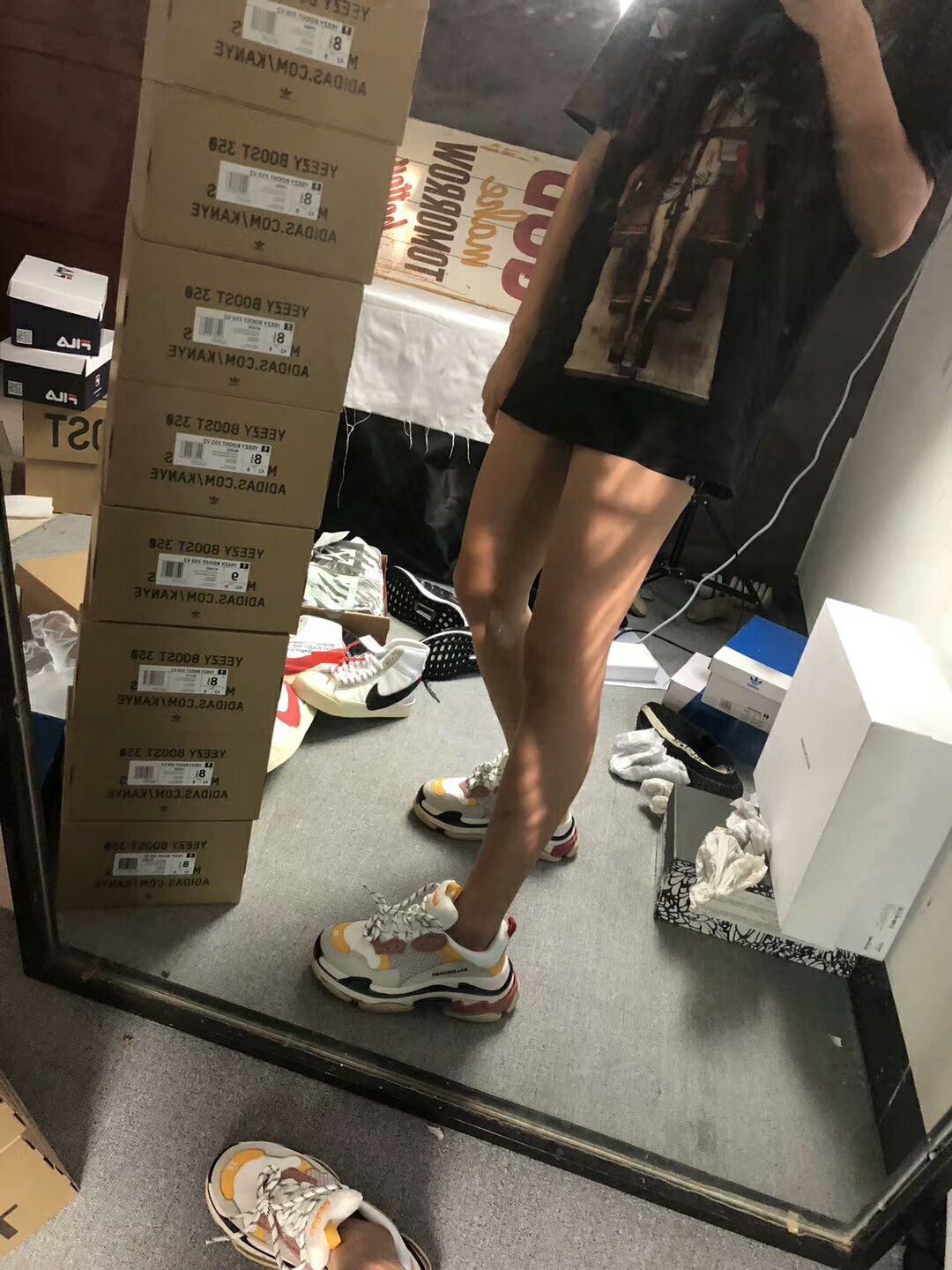 主营鞋贸服饰手机电脑玉石手表围巾家具家纺定制，支持货到付款
