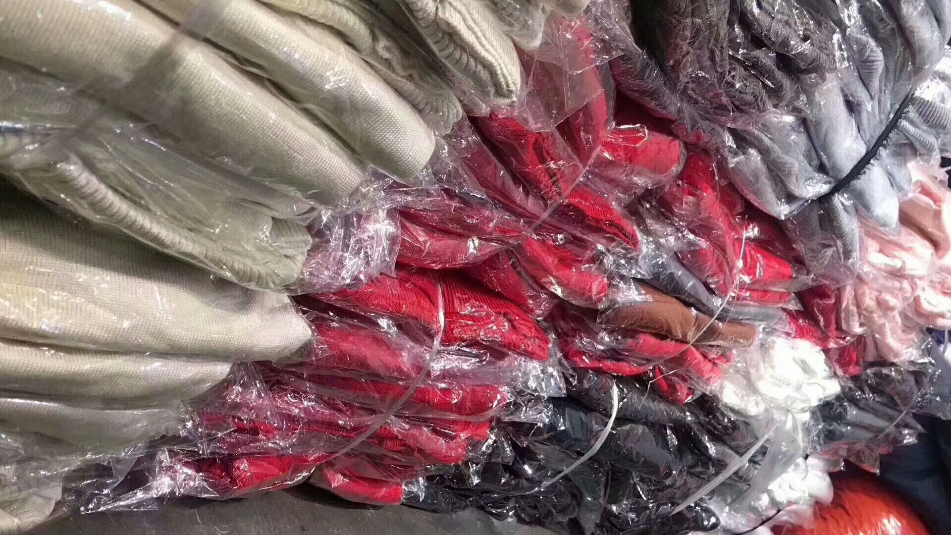 高端品质服装批发 欢迎代理