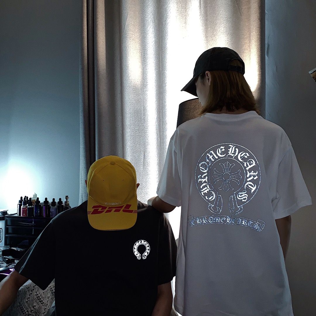 鞋子，裤子，衣服，耳机，口红各种潮牌