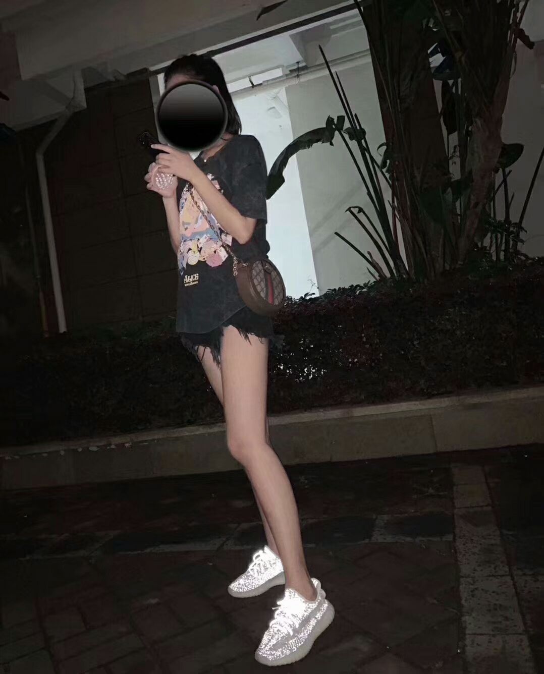 主营鞋贸服饰手机电脑玉石手表围巾家具家纺定制，支持货到付款