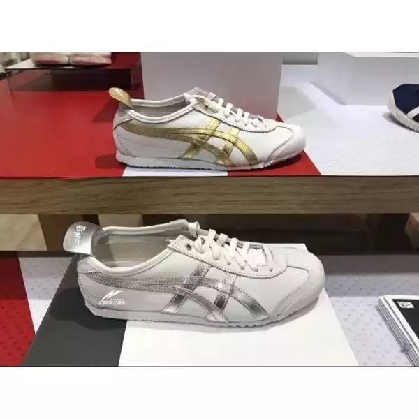 潮牌鞋服代理 不需要囤货 轻轻松松赚零花钱