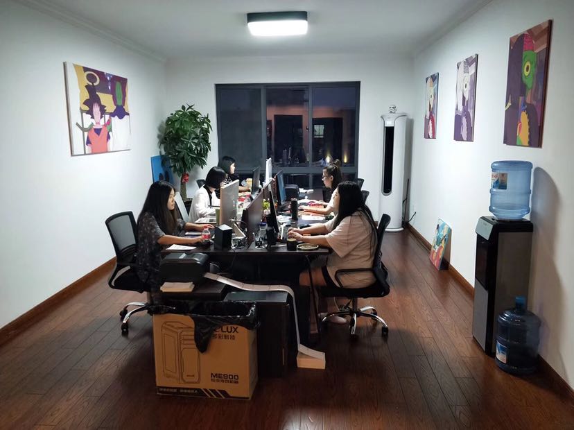 专注潮牌复刻工作室 全网最低价 招收代理