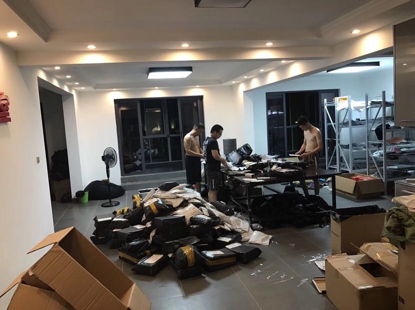 专注潮牌复刻工作室 全网最低价 招收代理