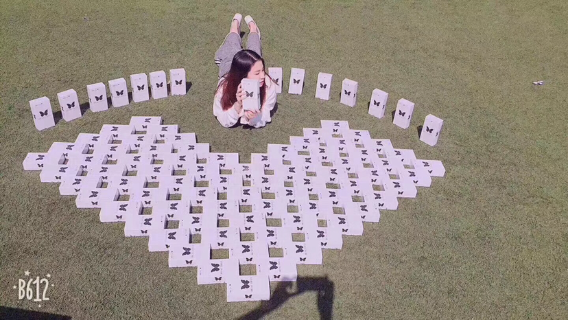 家庭式便捷美白牙齿仪器，七天美白牙齿，无任何副作用