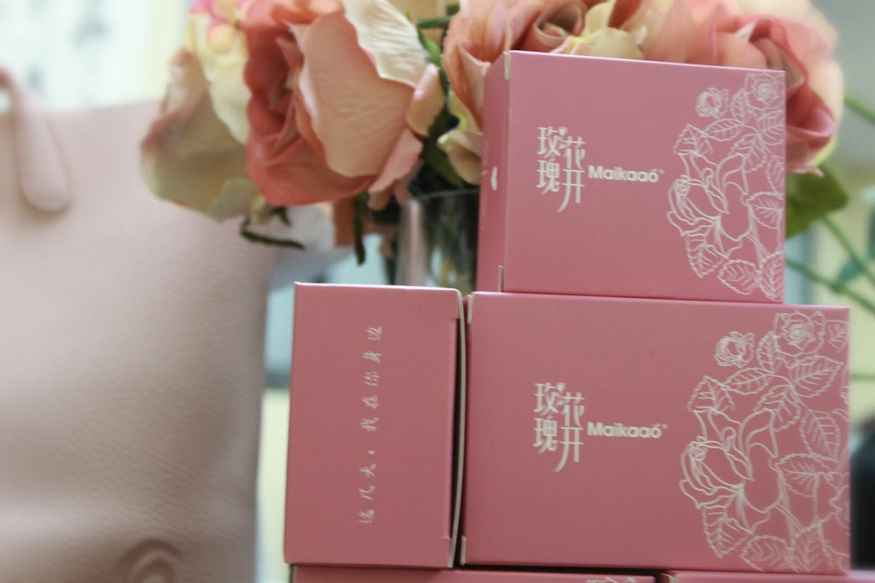 玫瑰花开卫生巾招全国代理 低投资大回报