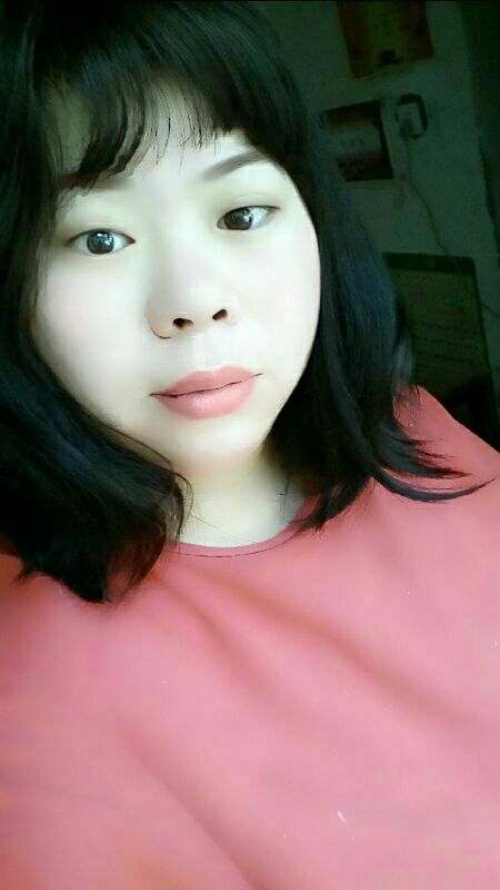 聚米婧氏品牌总代理，八零后实体店主，聚米微商大学实战派导师