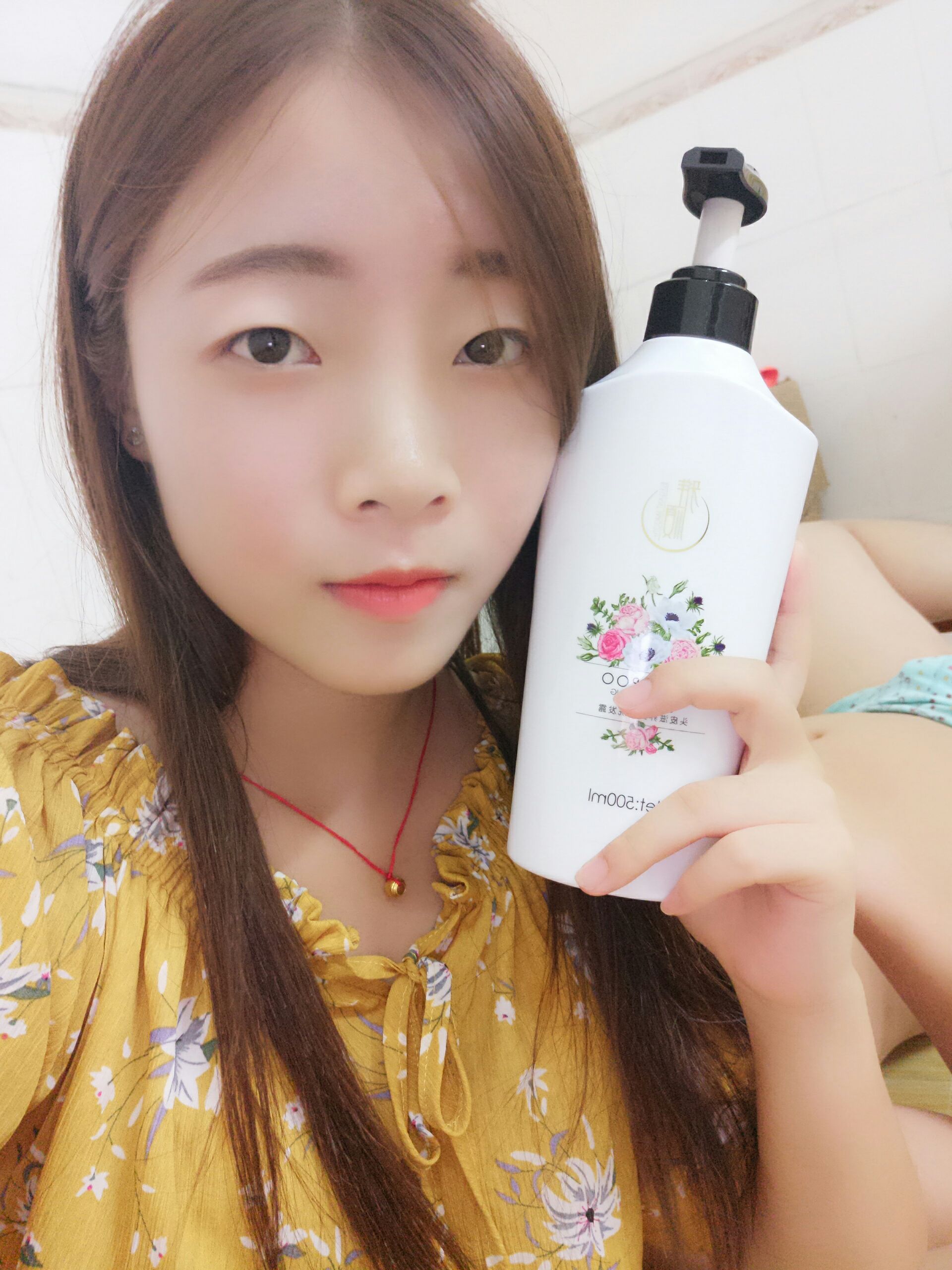 如果你发质遇到了问题，不管是开叉干枯掉发，我的产品能帮你解决