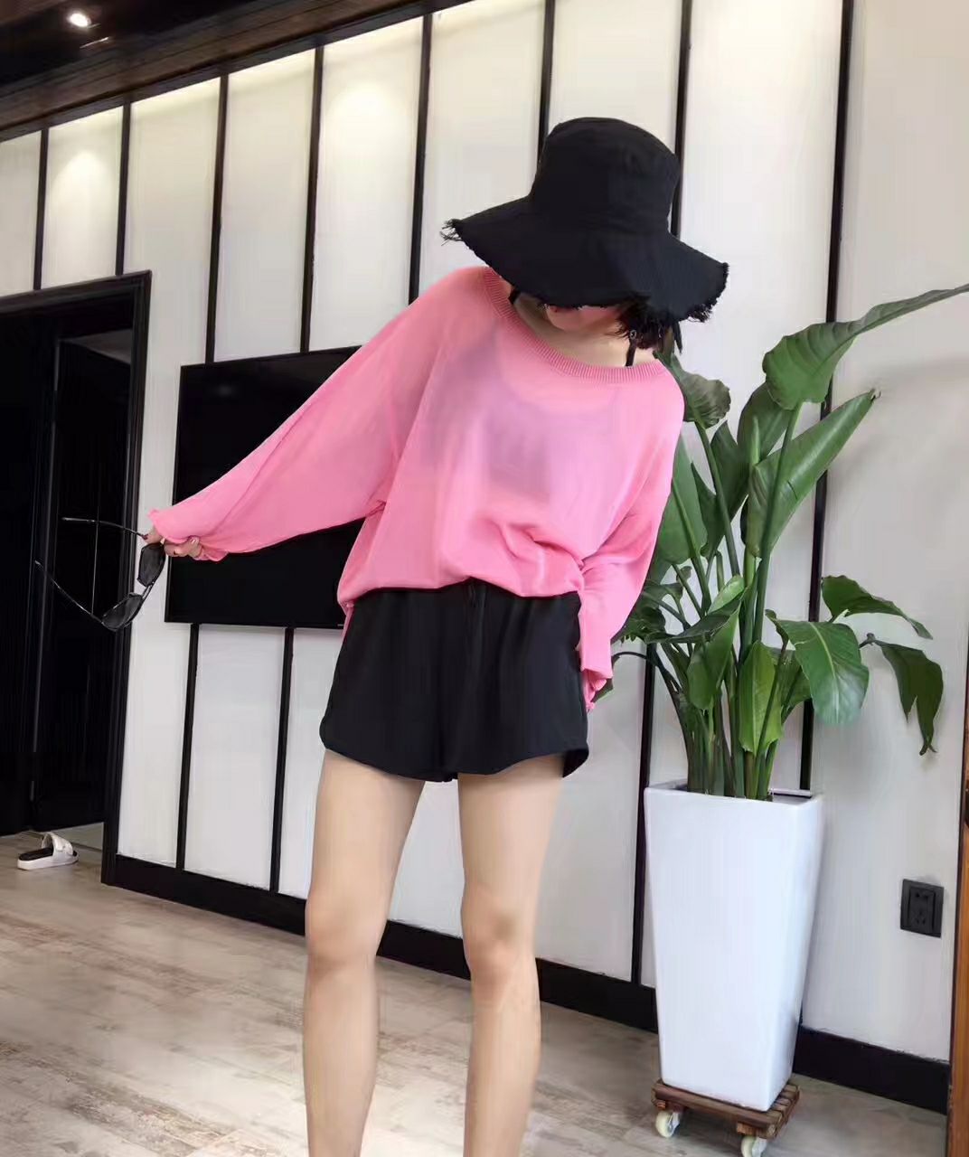 女装实体批发，实物实拍，免费招代理，一件代发