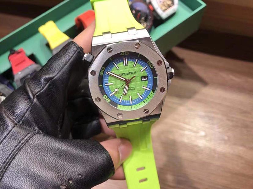 品牌手表免费代理 款式齐全 价格美丽 代理每个便宜50 随意加价