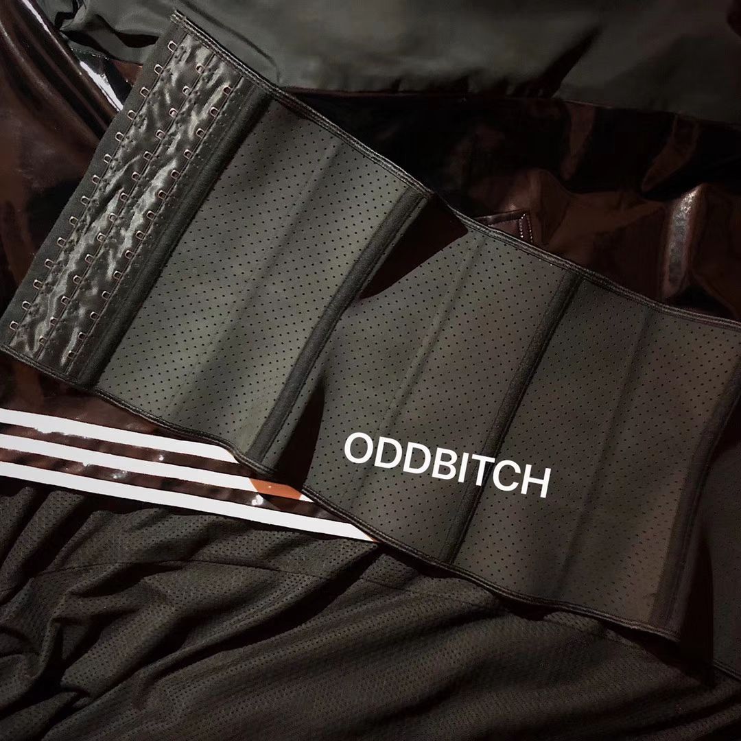 ODDBITCH束腰