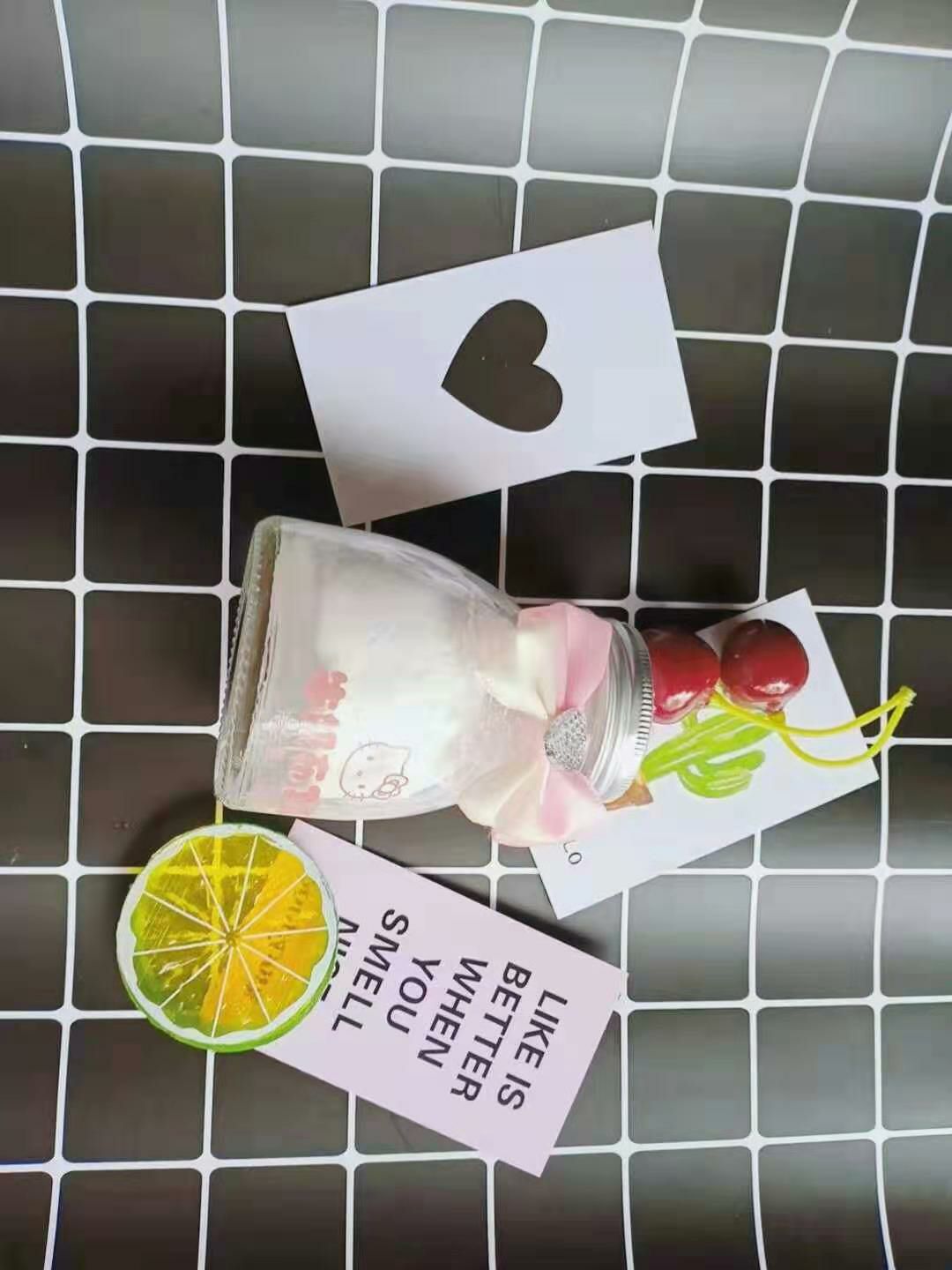 牛奶霜是水乳霜三合一，一款多用的懒人面霜
